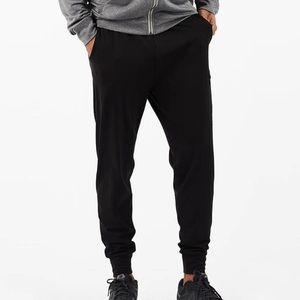Black vuori Sunday jogger size large